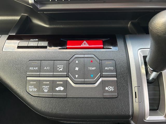 ステップワゴンスパーダ Ｚ／九州仕入れ／走行６４０１７ｋｍ／ホンダ純正メモリーナビ／　両側ＰＳＤ／バックカメラ／ビルトインＥＴＣ／フルセグ／ＣＤ／ＤＶＤ／オートクルーズコントロール／パドルシフト／ＨＩＤヘッドライト／フォグ／横滑り防止／盗難防止／フロアマット／サイドバイザー／スペアキー（26枚目）