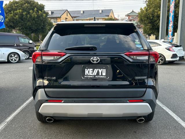 RAV4 アドベンチャー/JAOSプロテクター/八王子直仕入/禁煙車/ 4WD/トヨタセーフティセンス/8インチ純正ディスプレイオーディオ/バックカメラ/ビルトインETC2.0/電動リアゲート/ブラックレザー電動シート/MTモード/ワイヤレス充電器/ダウンヒルアシスト(9枚目)