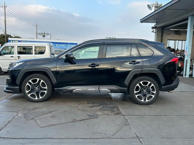 RAV4 アドベンチャー/JAOSプロテクター/八王子直仕入/禁煙車/ 4WD/トヨタセーフティセンス/8インチ純正ディスプレイオーディオ/バックカメラ/ビルトインETC2.0/電動リアゲート/ブラックレザー電動シート/MTモード/ワイヤレス充電器/ダウンヒルアシスト(11枚目)