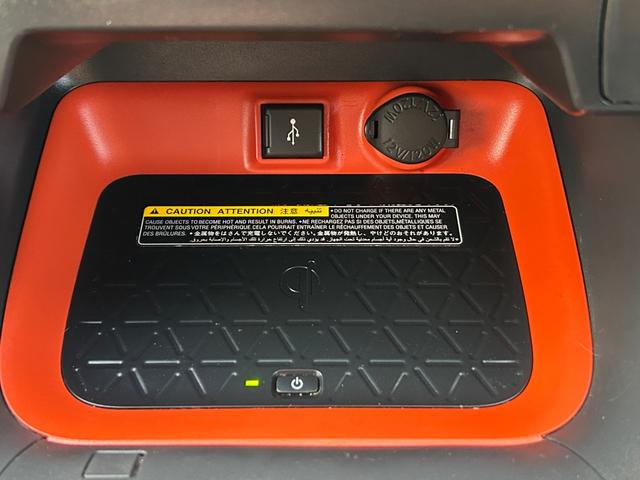 RAV4 アドベンチャー/JAOSプロテクター/八王子直仕入/禁煙車/ 4WD/トヨタセーフティセンス/8インチ純正ディスプレイオーディオ/バックカメラ/ビルトインETC2.0/電動リアゲート/ブラックレザー電動シート/MTモード/ワイヤレス充電器/ダウンヒルアシスト(25枚目)