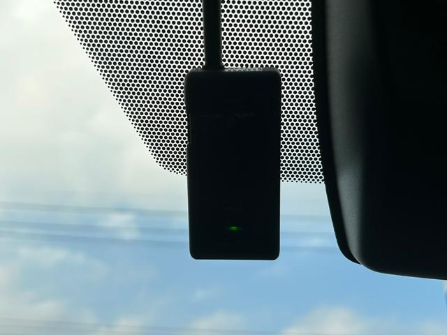 RAV4 アドベンチャー/JAOSプロテクター/八王子直仕入/禁煙車/ 4WD/トヨタセーフティセンス/8インチ純正ディスプレイオーディオ/バックカメラ/ビルトインETC2.0/電動リアゲート/ブラックレザー電動シート/MTモード/ワイヤレス充電器/ダウンヒルアシスト(27枚目)