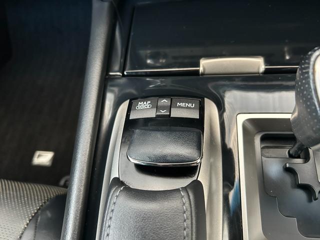 ＬＳ ＬＳ６００ｈ　Ｆスポーツ／八王子直仕入／走行９０８５０ＫＭ／　サンルーフ／黒革シート／衝突被害軽減システム／レーンアシスト／レーダークルコン／ＢＳＭ／純正メーカーナビ／フルセグ／ＢＴ／Ｂカメラ／ＥＴＣ２．０／シートヒーター＆エアコン／ハンドルヒーター／純正ＡＷ（41枚目）