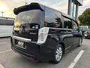 ステップワゴンスパーダ Ｚ／九州仕入れ／走行６４０１７ｋｍ／ホンダ純正メモリーナビ／　両側ＰＳＤ／バックカメラ／ビルトインＥＴＣ／フルセグ／ＣＤ／ＤＶＤ／オートクルーズコントロール／パドルシフト／ＨＩＤヘッドライト／フォグ／横滑り防止／盗難防止／フロアマット／サイドバイザー／スペアキー（7枚目）