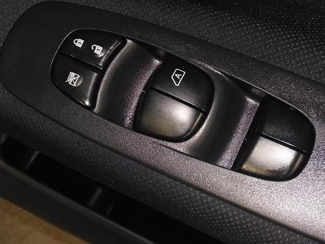 ハイウェイスター Vセレクション+セーフティ SHV 特別仕様車 フリップダウンモニター 純正SDナビ 地デジTV BTオーディオ エマージェンシーブレーキ 車線逸脱警報 クルーズコントロール 両側オートスライドドア LEDヘッドランプ 純正16アルミ(33枚目)
