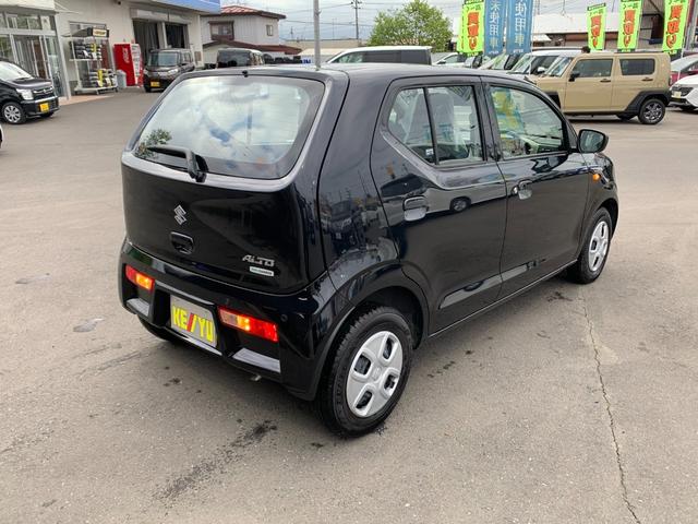 L 4WD 衝突軽減ブレーキ 車線遺脱警報 コーナーセンサー シートヒーター アイドリングストップ キーレスエントリー 横滑り防止装置 CD再生 AM/FMラジオ オートライト 電動格納ミラー 禁煙車(2枚目)