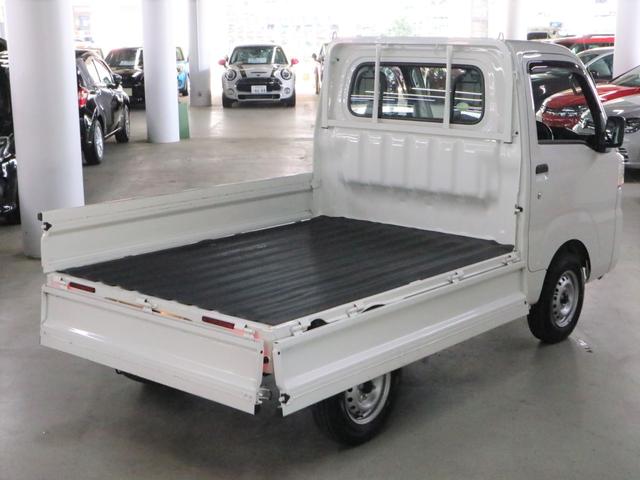 スタンダードSAIIIt 禁煙車 5速マニュアル 3方開 スマートアシストIIIt 衝突回避支援システム 車線逸脱警告 横滑り防止 ヘッドライトレベライザー UVカットガラス スペアキー・記録簿・取扱説明書有(14枚目)