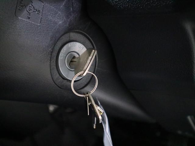 スタンダードSAIIIt 禁煙車 5速マニュアル 3方開 スマートアシストIIIt 衝突回避支援システム 車線逸脱警告 横滑り防止 ヘッドライトレベライザー UVカットガラス スペアキー・記録簿・取扱説明書有(30枚目)