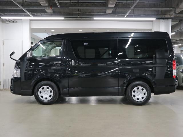 ハイエースワゴン ＧＬ　デジタルインナーミラー　パノラミックビューモニター　トヨタセーフティセンス　パワースライドドア　スマートキー　電動格納ドアミラー　オートエアコン　ＡＣ１００Ｖ　パーキングセンサー　ＬＥＤヘッドランプ（8枚目）