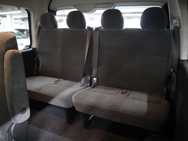 ハイエースワゴン ＧＬ　デジタルインナーミラー　パノラミックビューモニター　トヨタセーフティセンス　パワースライドドア　スマートキー　電動格納ドアミラー　オートエアコン　ＡＣ１００Ｖ　パーキングセンサー　ＬＥＤヘッドランプ（13枚目）