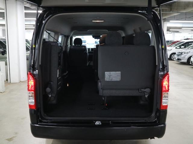 ハイエースワゴン ＧＬ　デジタルインナーミラー　パノラミックビューモニター　トヨタセーフティセンス　パワースライドドア　スマートキー　電動格納ドアミラー　オートエアコン　ＡＣ１００Ｖ　パーキングセンサー　ＬＥＤヘッドランプ（25枚目）