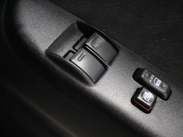 ハイエースワゴン ＧＬ　デジタルインナーミラー　パノラミックビューモニター　トヨタセーフティセンス　パワースライドドア　スマートキー　電動格納ドアミラー　オートエアコン　ＡＣ１００Ｖ　パーキングセンサー　ＬＥＤヘッドランプ（33枚目）