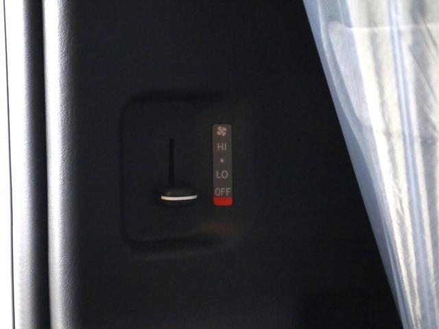 ハイエースワゴン ＧＬ　デジタルインナーミラー　パノラミックビューモニター　トヨタセーフティセンス　パワースライドドア　スマートキー　電動格納ドアミラー　オートエアコン　ＡＣ１００Ｖ　パーキングセンサー　ＬＥＤヘッドランプ（35枚目）