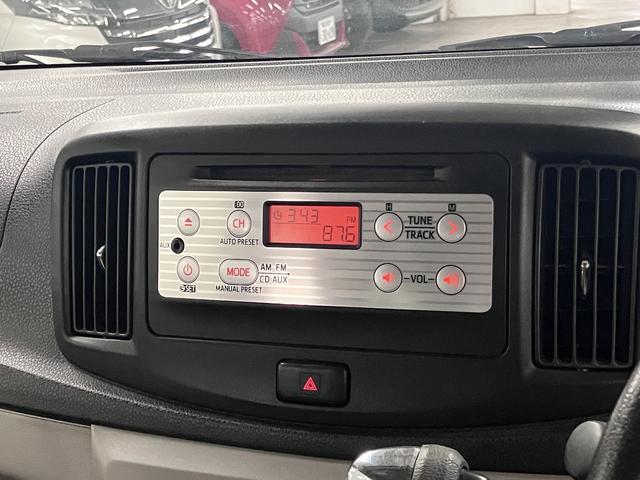 ミライース Ｇ　アイドリングストップ　純正オーディオ　ＣＤ再生　ＡＵＸ端子　ＦＭ／ＡＭラジオ　オートエアコン　社外１４インチアルミ　キーレス　電動格納ドアミラー　横滑り防止装置　ドアバイザー＆フロアマット付　記録簿有（28枚目）