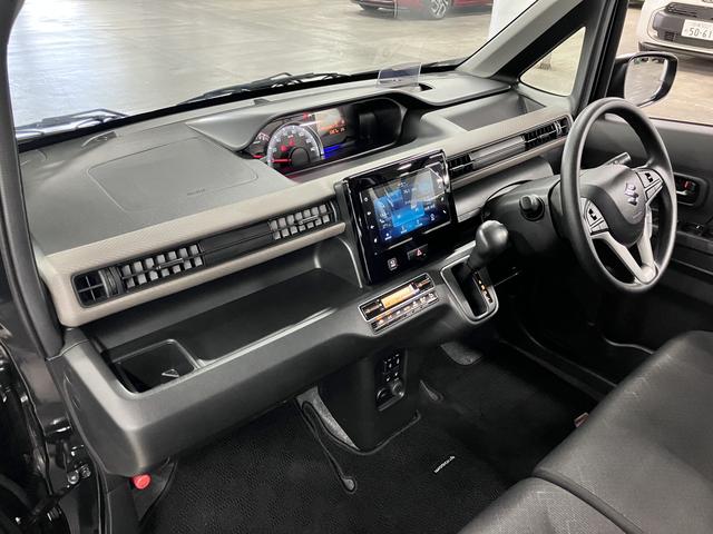ワゴンＲ ハイブリッドＦＸ－Ｓ　４ＷＤ　デュアルカメラブレーキサポート　全方位モニター付ディスプレイオーディオ　ＨＵＤ　シートヒーター　誤発進抑制機能　アダプティブクルーズ　車線逸脱警報　リアパーキングセンサー　Ｂｌｕｅｔｏｏｔｈオーディオ　ＵＳＢ　シートアンダーボックス（23枚目）