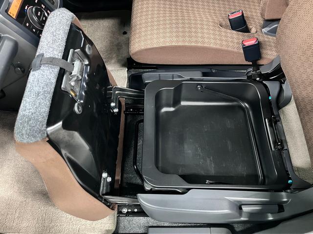 モコ X 禁煙車 バックカメラ カロッツェリアナビ フルセグTV CD・DVD再生 Bluetoothオーディオ スマートキー キーレス セキュリティ 電動格納ドアミラー オートエアコン シートアンダーボックス ヘッドライトレベライザー スペアキー・取扱説明書有り(18枚目)