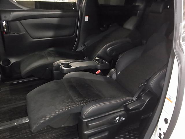 アルファード 2.5S タイプゴールド ワンオーナー ムーンルーフ 後席モニター ナビ&9インチディスプレイ ETC2.0 バックカメラ CD・DVD フルセグTV BTオーディオ パワーバックドア 両側電動スライド セーフティセンス AC100V 3眼LEDライト(13枚目)