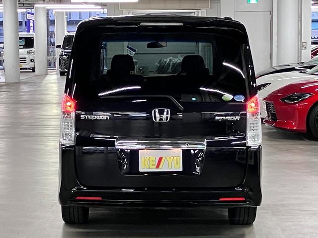 ステップワゴンスパーダ Z クールスピリット マルチビューカメラ フリップダウンモニター 両側パワースライド ETC 純正ナビ CD・DVD再生 フルセグTV USB端子 スマートキー パドルシフト 電動格納ドアミラー HIDランプ 純正16AW(7枚目)