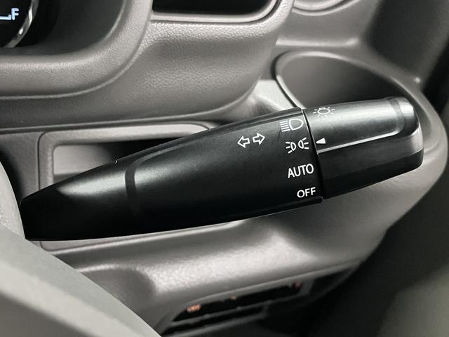 ＮＶ１００クリッパーバン ＧＸターボ　ハイルーフ　エマージェンシーブレーキ　車線逸脱警報　パーキングセンサー　純正ナビ　Ｂｌｕｅｔｏｏｔｈオーディオ　フルセグＴＶ　ＣＤ　ＥＴＣ　オーバーヘッドシェルフ　電動格納ミラー　パワーウインドウ　ドアバイザー（39枚目）