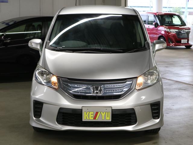 フリードハイブリッド ジャストセレクション 両側電動スライドドア 純正ナビ バックカメラ Bluetoothオーディオ フルセグTV CD・DVD ETC クルーズコントロール オートエアコン スマートキー HIDライト 記録簿・取扱説明書有(6枚目)