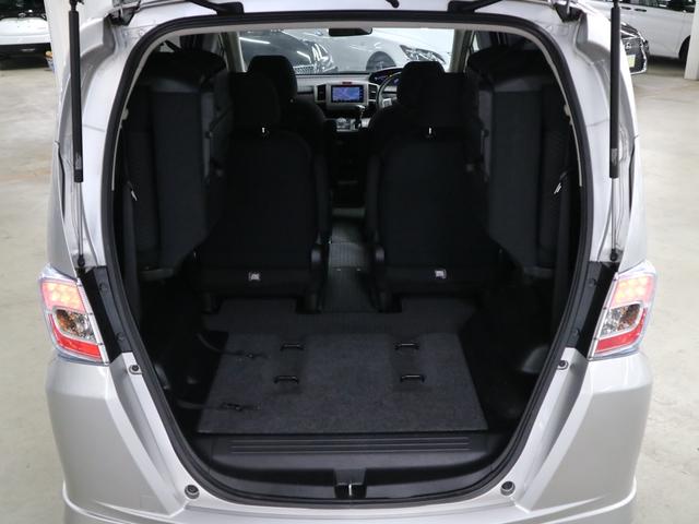 フリードハイブリッド ジャストセレクション 両側電動スライドドア 純正ナビ バックカメラ Bluetoothオーディオ フルセグTV CD・DVD ETC クルーズコントロール オートエアコン スマートキー HIDライト 記録簿・取扱説明書有(28枚目)