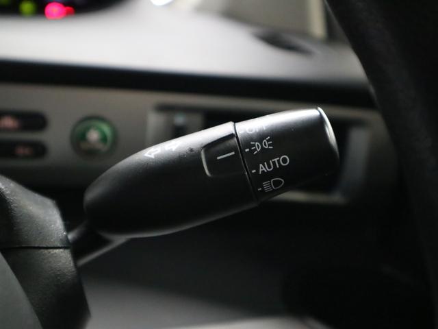 フリードハイブリッド ジャストセレクション 両側電動スライドドア 純正ナビ バックカメラ Bluetoothオーディオ フルセグTV CD・DVD ETC クルーズコントロール オートエアコン スマートキー HIDライト 記録簿・取扱説明書有(40枚目)