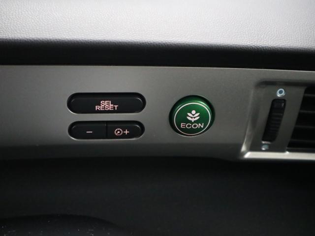 フリードハイブリッド ジャストセレクション 両側電動スライドドア 純正ナビ バックカメラ Bluetoothオーディオ フルセグTV CD・DVD ETC クルーズコントロール オートエアコン スマートキー HIDライト 記録簿・取扱説明書有(42枚目)