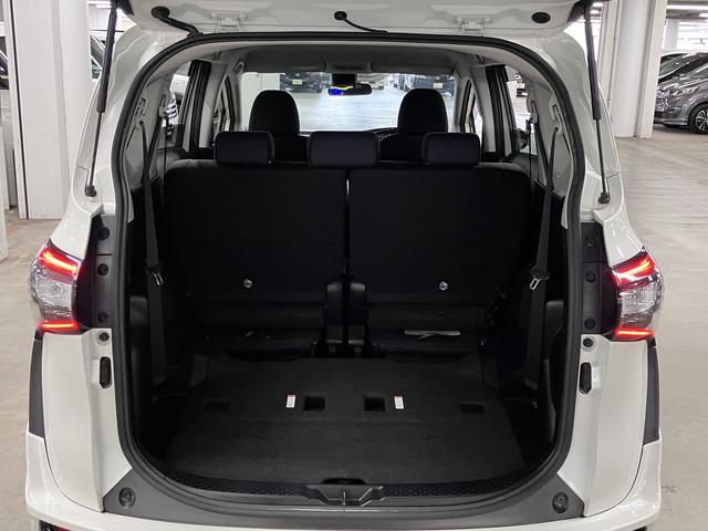 シエンタ Ｇ　モデリスタフルエアロ　セーフティセンス　両側電動スライドドア　純正ナビ　バックカメラ　ＢＴオーディオ　フルセグＴＶ　ＣＤ・ＤＶＤ　ＥＴＣ　オートエアコン　ＬＥＤライト　純正１６ＡＷ　スマートキー　スペアキー・記録簿・取扱書（15枚目）