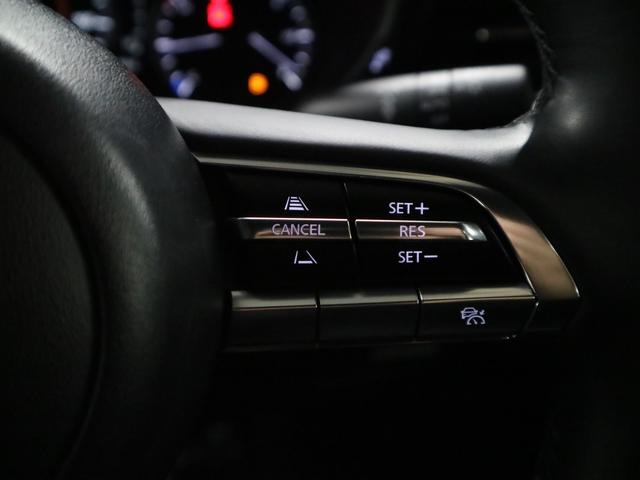 ＭＡＺＤＡ３ファストバック ２０Ｓプロアクティブ　衝突軽減ブレーキ　レーダークルーズ　車線逸脱警報　ＨＵＤ　マツダコネクト　バックカメラ　Ｂｌｕｅｔｏｏｔｈオーディオ　ＥＴＣ　パドルシフト　パーキングセンサー　ＬＥＤライト　純正１８ＡＷ　スペアキー有（43枚目）