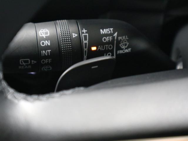 ＭＡＺＤＡ３ファストバック ２０Ｓプロアクティブ　衝突軽減ブレーキ　レーダークルーズ　車線逸脱警報　ＨＵＤ　マツダコネクト　バックカメラ　Ｂｌｕｅｔｏｏｔｈオーディオ　ＥＴＣ　パドルシフト　パーキングセンサー　ＬＥＤライト　純正１８ＡＷ　スペアキー有（44枚目）