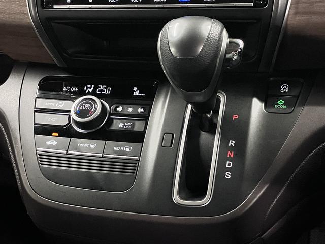 フリード G・ホンダセンシング ワンオーナー 後席モニター 純正9インチナビ 両側電動スライド 衝突軽減ブレーキ アダプティブクルーズ レーンキープ ETC バックカメラ BTオーディオ フルセグ CD・DVD USB LEDライト スマートキー(18枚目)