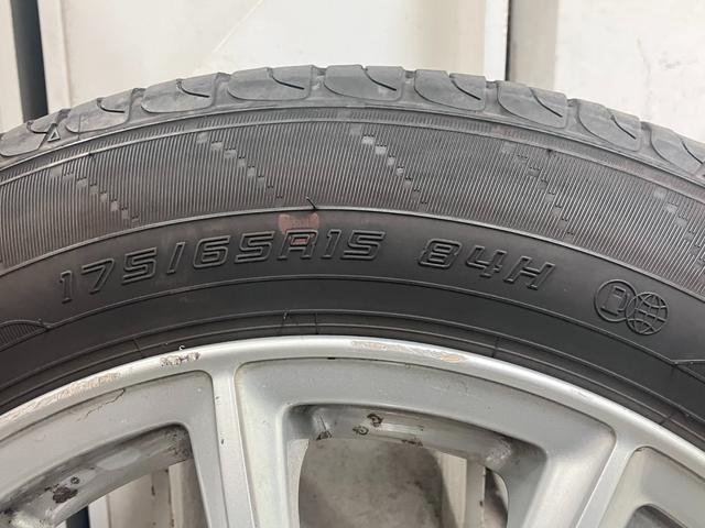 シエンタ Ｇ　４ＷＤ　衝突軽減ブレーキ　車線逸脱警報　オートハイビーム　ＥＴＣ　両側パワースライドドア　純正ナビ　バックカメラ　ＣＤ・ＤＶＤ再生　Ｂｌｕｅｔｏｏｔｈオーディオ　フルセグＴＶ　スマートキー　コーナーセンサー（50枚目）