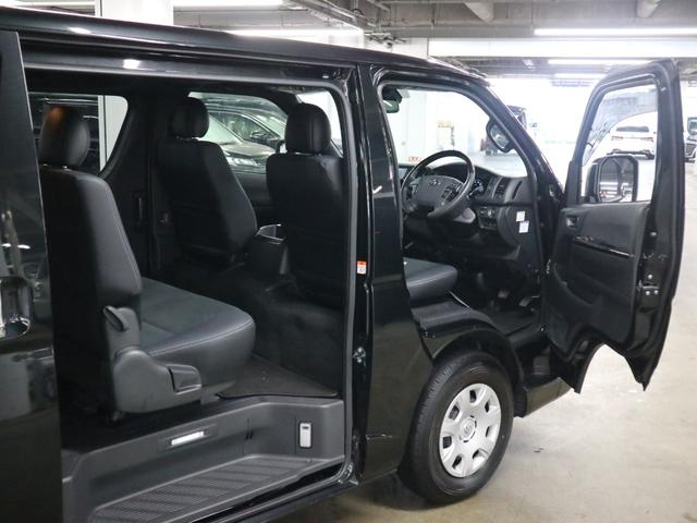 ハイエースバン スーパーGL ダークプライムII ディーゼルターボ レンタカーアップ パノラミックビュー セーフティセンス ETC 両側パワースライド ストラーダナビ CD・DVD BTオーディオ フルセグ スマートキー AC100V パーキングセンサー LEDランプ(12枚目)