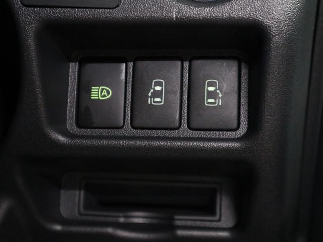 ハイエースバン スーパーGL ダークプライムII ディーゼルターボ レンタカーアップ パノラミックビュー セーフティセンス ETC 両側パワースライド ストラーダナビ CD・DVD BTオーディオ フルセグ スマートキー AC100V パーキングセンサー LEDランプ(18枚目)