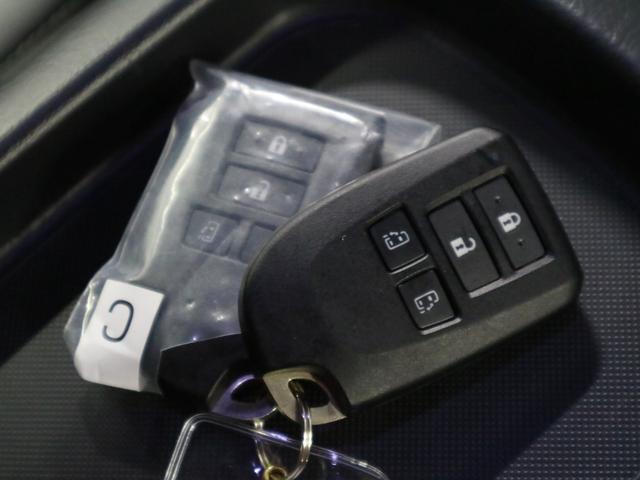 ハイエースバン スーパーGL ダークプライムII ディーゼルターボ レンタカーアップ パノラミックビュー セーフティセンス ETC 両側パワースライド ストラーダナビ CD・DVD BTオーディオ フルセグ スマートキー AC100V パーキングセンサー LEDランプ(47枚目)