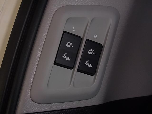 ランドクルーザープラド TX Lパッケージ 4WD 7人乗り ムーンルーフ T-コネクトナビ マルチテレインモニター BSM ソナー 本革シート シートベンチレーション ETC2.0 ブルーレイ BTオーディオ フルセグTV 電格サードシート LEDライト オプション19AW(28枚目)