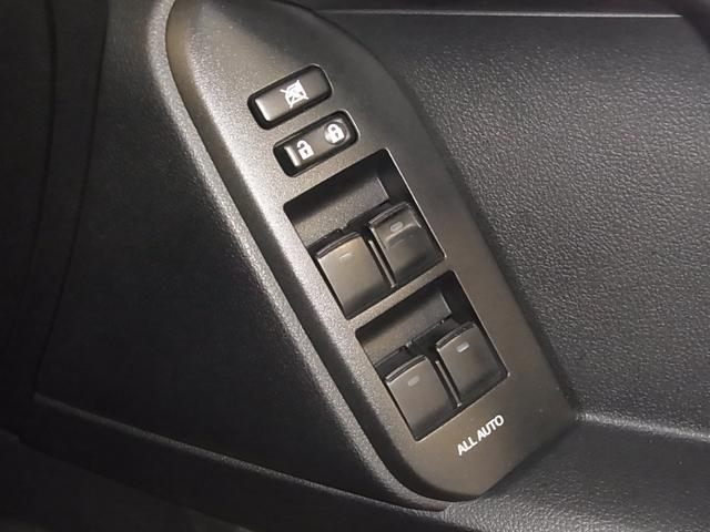 ランドクルーザープラド TX Lパッケージ 4WD 7人乗り ムーンルーフ T-コネクトナビ マルチテレインモニター BSM ソナー 本革シート シートベンチレーション ETC2.0 ブルーレイ BTオーディオ フルセグTV 電格サードシート LEDライト オプション19AW(44枚目)