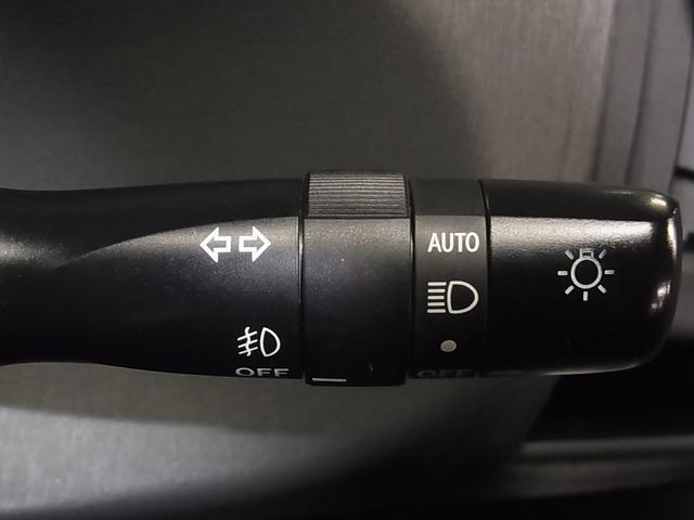 プリウスアルファ S 純正ナビ バックカメラ Bluetoothオーディオ フルセグTV CD・DVD ETC LEDライト ヘッドライトウォッシャー 純正16AW スマートキー スペアキー オートエアコン 電動格納ミラー(39枚目)