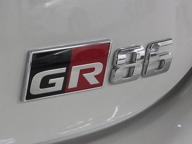 TOYOTA GR86 RZ