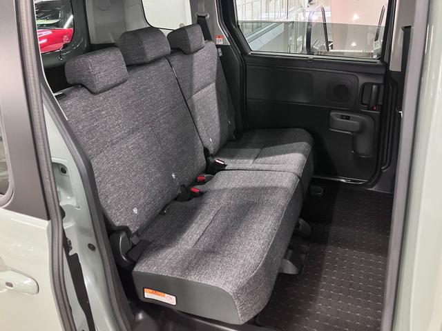 シエンタ ハイブリッドＺ　ワンオーナー　パノラミックビュー　ＢＳＭ・ＰＫＳＢ　純正１０．５インチディスプレイオーディオＰｌｕｓ＆ナビ　セーフティセンス　ＥＴＣ　両側パワースライドドア　ＢＴオーディオ　スマートキー　ＡＣ１００Ｖ　ＬＥＤランプ（14枚目）