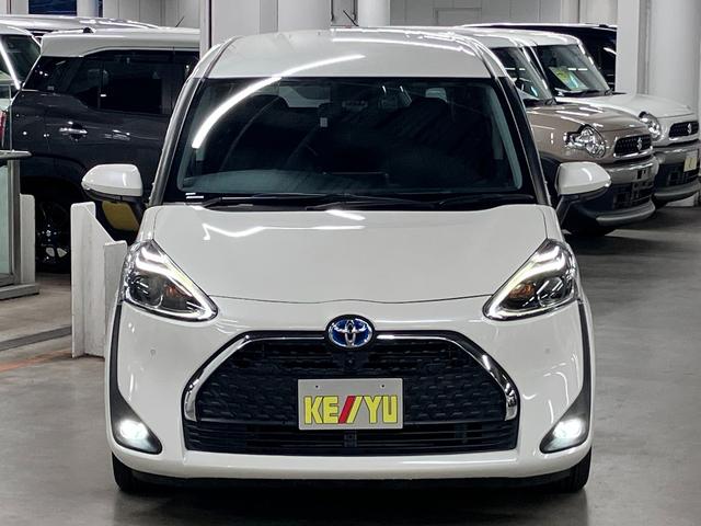 シエンタ ハイブリッドＧ　クエロ　パノラミックビューモニター　フリップダウンモニター　シート・ステアヒーター　純正９インチナビ　セーフティセンス　ＥＴＣ　両側パワースライド　ＢＴオーディオ　クルコン　クリアランスソナー　ＬＥＤランプ（6枚目）