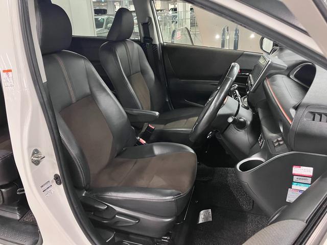 シエンタ ハイブリッドＧ　クエロ　パノラミックビューモニター　フリップダウンモニター　シート・ステアヒーター　純正９インチナビ　セーフティセンス　ＥＴＣ　両側パワースライド　ＢＴオーディオ　クルコン　クリアランスソナー　ＬＥＤランプ（13枚目）