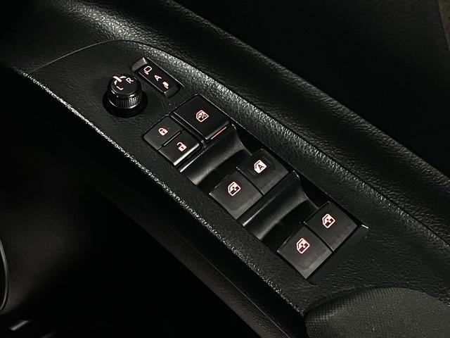 シエンタ ハイブリッドＧ　クエロ　パノラミックビューモニター　フリップダウンモニター　シート・ステアヒーター　純正９インチナビ　セーフティセンス　ＥＴＣ　両側パワースライド　ＢＴオーディオ　クルコン　クリアランスソナー　ＬＥＤランプ（45枚目）