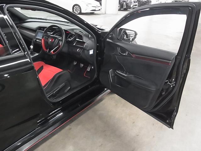 シビック タイプR 6MT ブレンボキャリパー 純正ナビ バックカメラ Bluetoothオーディオ CD ETC クルーズコントロール 専用シート 電動パーキング オートブレーキホールド LEDライト 専用軽量20インチAW(12枚目)