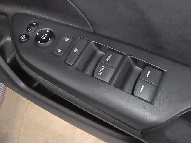 シビック タイプR 6MT ブレンボキャリパー 純正ナビ バックカメラ Bluetoothオーディオ CD ETC クルーズコントロール 専用シート 電動パーキング オートブレーキホールド LEDライト 専用軽量20インチAW(46枚目)