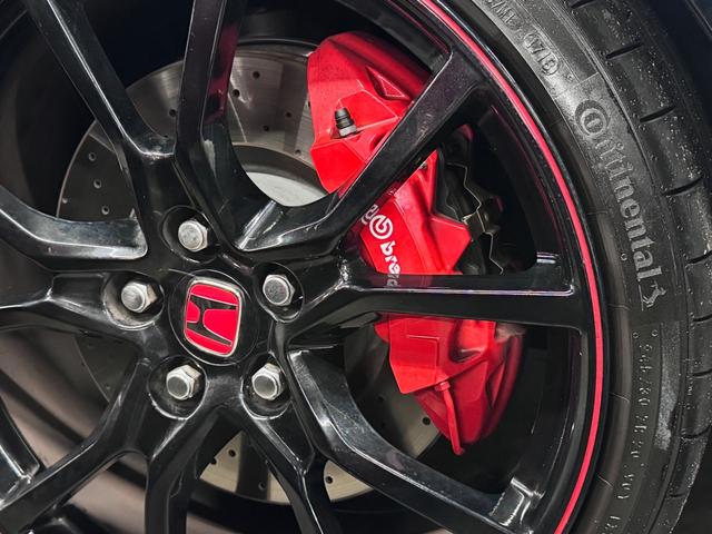 シビック タイプR 6MT ブレンボキャリパー 純正ナビ バックカメラ Bluetoothオーディオ CD ETC クルーズコントロール 専用シート 電動パーキング オートブレーキホールド LEDライト 専用軽量20インチAW(52枚目)