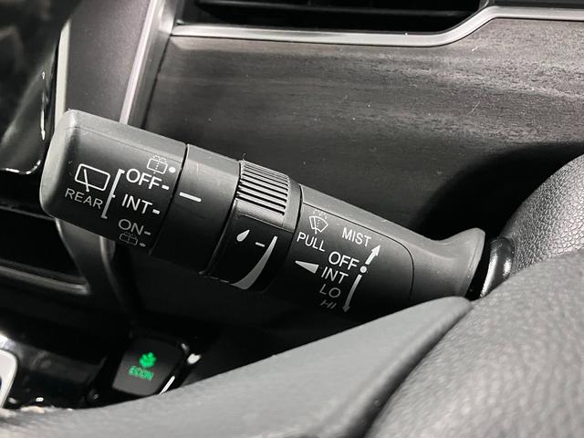 フリード+ハイブリッド ハイブリッドEX 寒冷地仕様 衝突軽減ブレーキ 車線逸脱警報 アダプティブクルーズ ETC 両側パワースライド シートヒーター 純正ナビ バックカメラ BTオーディオ フルセグTV USB端子 スマートキー LEDランプ 15AW(34枚目)