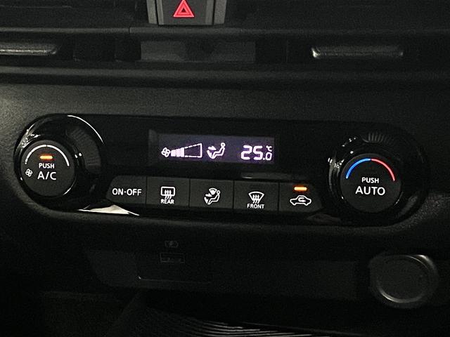 ノート e-POWER S 衝突軽減ブレーキ 車線逸脱警報 クリアランスソナー 純正ナビ ETC Bluetoothオーディオ フルセグTV CD再生 USB端子 オートブレーキホールド インテリキー スペアキー・取説・記録簿有(17枚目)