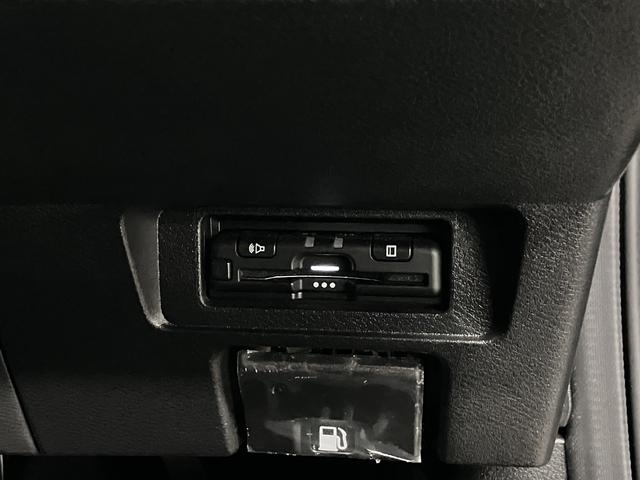 ノート e-POWER S 衝突軽減ブレーキ 車線逸脱警報 クリアランスソナー 純正ナビ ETC Bluetoothオーディオ フルセグTV CD再生 USB端子 オートブレーキホールド インテリキー スペアキー・取説・記録簿有(20枚目)