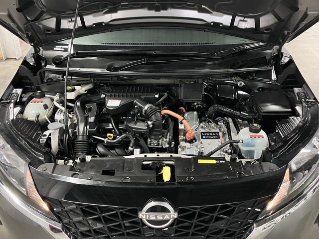 ノート e-POWER S 衝突軽減ブレーキ 車線逸脱警報 クリアランスソナー 純正ナビ ETC Bluetoothオーディオ フルセグTV CD再生 USB端子 オートブレーキホールド インテリキー スペアキー・取説・記録簿有(21枚目)