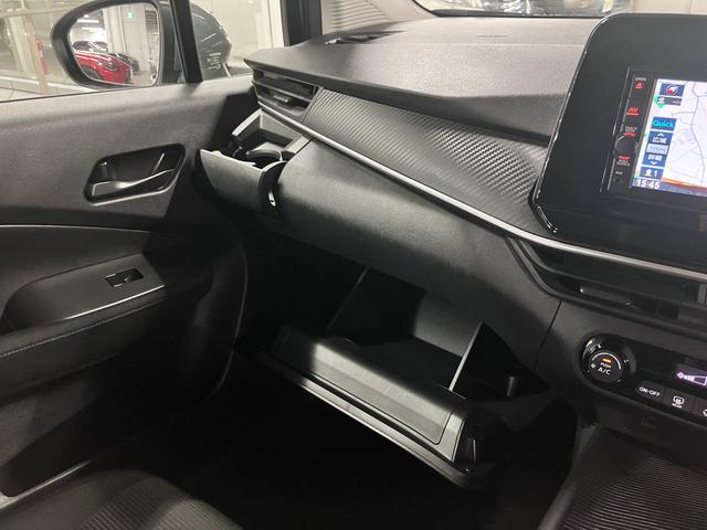ノート e-POWER S 衝突軽減ブレーキ 車線逸脱警報 クリアランスソナー 純正ナビ ETC Bluetoothオーディオ フルセグTV CD再生 USB端子 オートブレーキホールド インテリキー スペアキー・取説・記録簿有(44枚目)